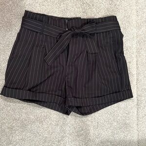 Navy Blue White Pinstripe Cuffed Shorts Sky and Sparrow Pockets Size S Like New